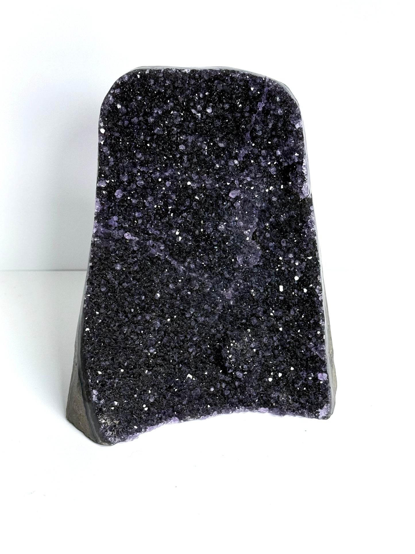 XL Deep Midnight Uruguayan Amethyst – XL Gallery Cut Base